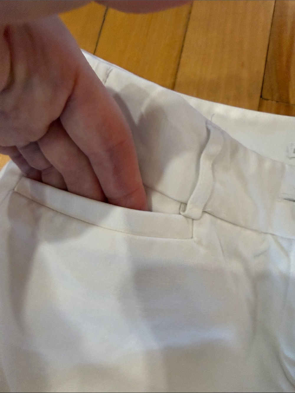 Dalia White Women's Straight-Leg Cropped Pants - Picture 5 of 11